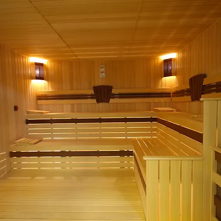 Otel & (adults Only)