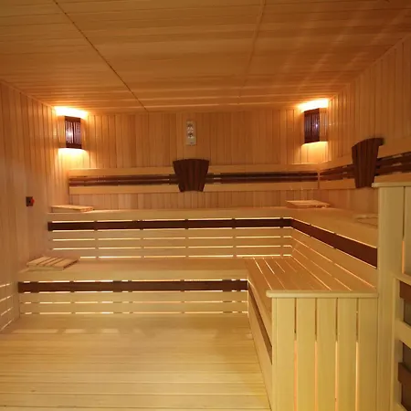 ホテル & (adults Only)