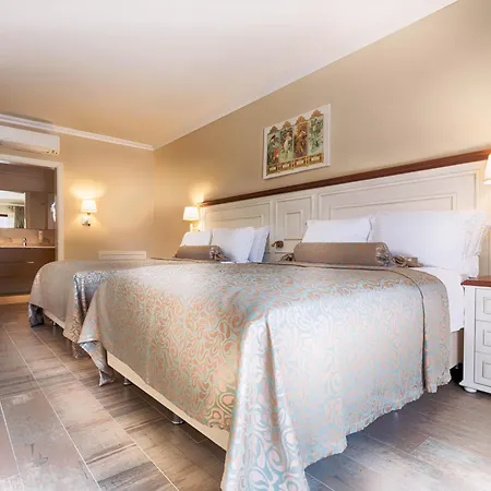 & (adults Only) ホテル 4*