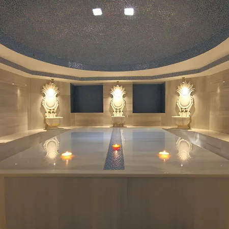 ホテル & (adults Only)